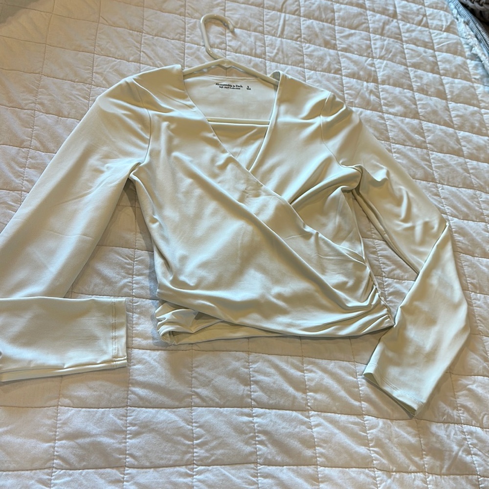 Abercrombie & Fitch Wrap Blouse Size Small